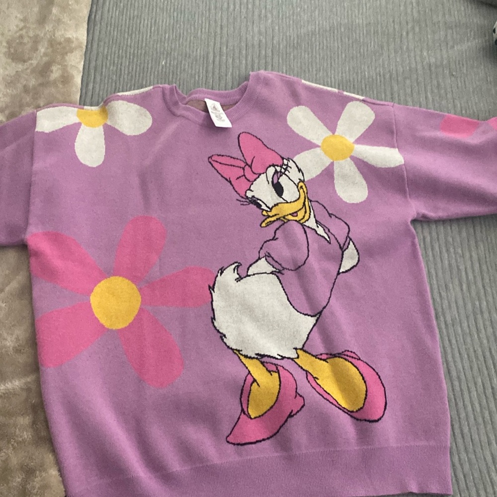 Like new Daisy sweater